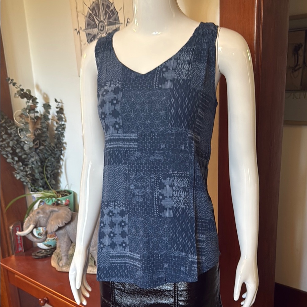 NWT size small summery flowy Eddie Bauer Blue Patterned Women's Top